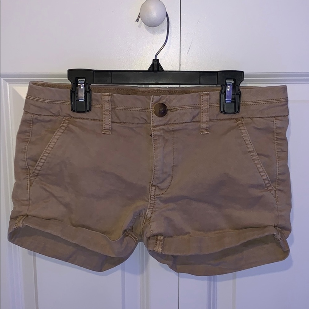 American Eagle Midi Khaki Shorts (2)